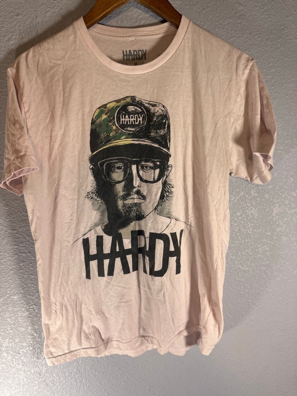 HARDY Medium Cream Portrait Graphic T-Shirt Country Music 100% Cotton